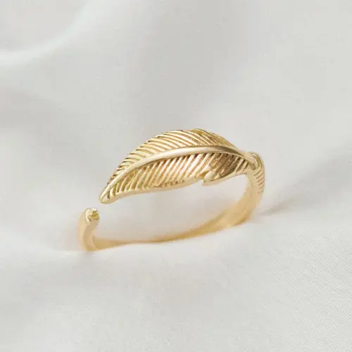 טבעת ציפוי זהב "סיון" גמישה עלה