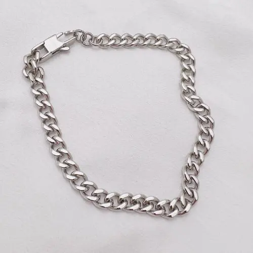 צמיד גורמט "דילן" Stainless Steel כסף 5 מ"מ צמיד גורמט "דילן" Stainless Steel כסף 5 מ"מ